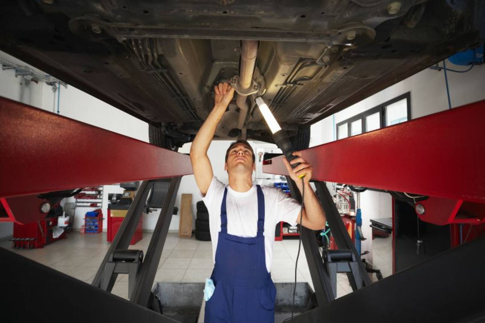 Dinges Auto Glass website screenshot