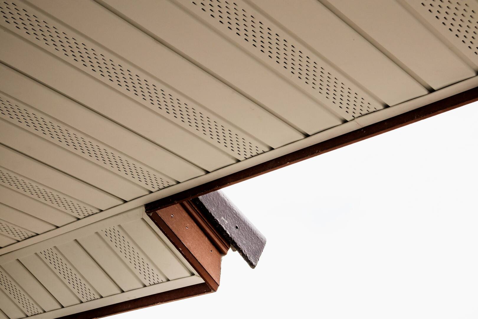 Affordable Roofing and Gutters  website screenshot